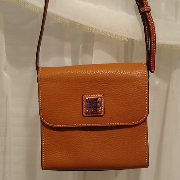 Dooney & Bourke Handbags - Dooney & Bourke crossbody Pebble leather, nwt